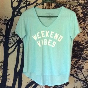 NWOT, super soft logo tee w/hi-lo hem, Size M